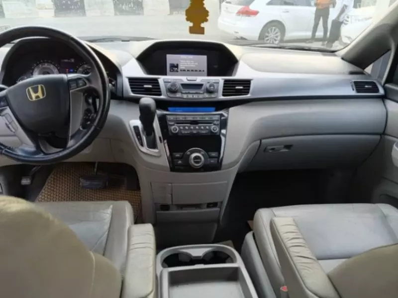 Honda Odyssey   - 2011
