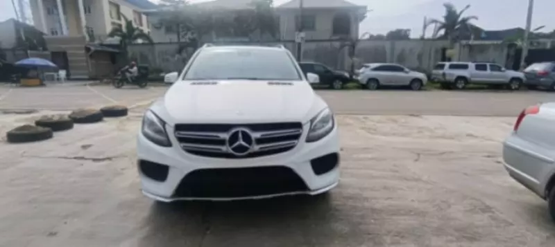 Mercedes-Benz GLE 350   - 2016