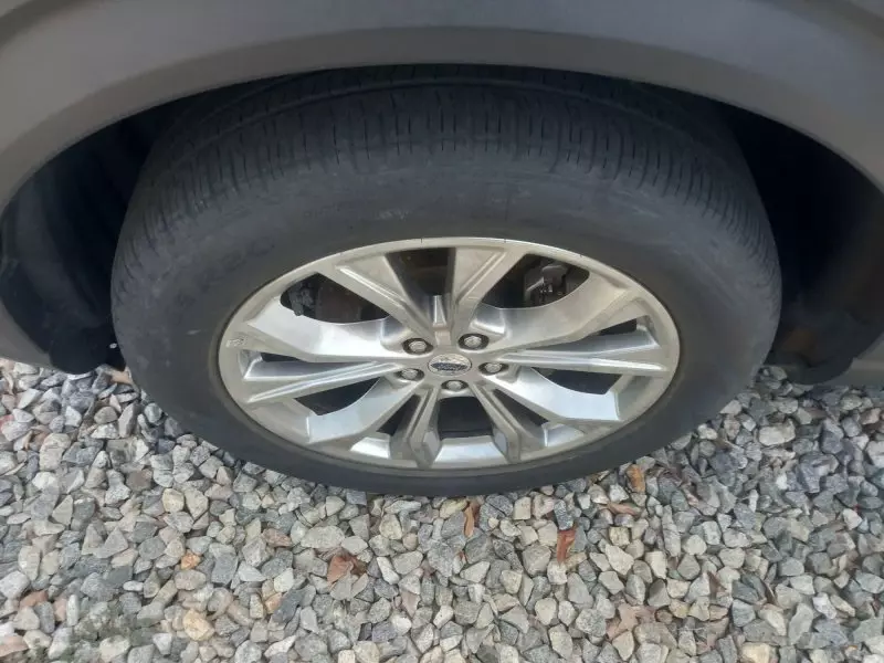 Ford Explorer   - 2022