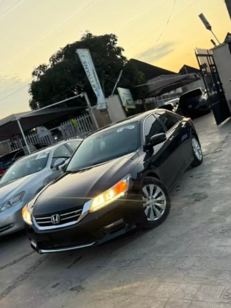 Honda Accord   - 2014
