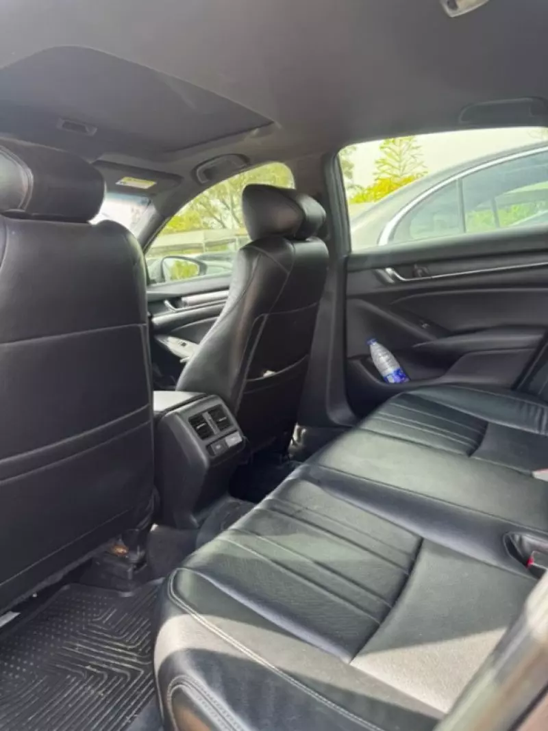 Honda Accord   - 2018