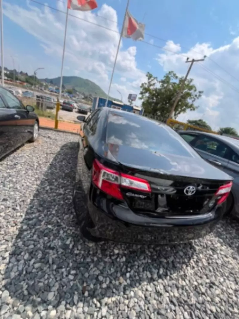 TOYOTA Camry   - 2014