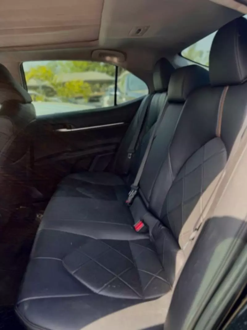 Toyota Camry - 2018