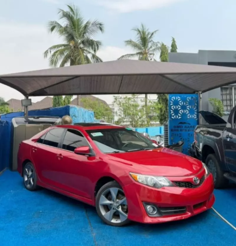 TOYOTA Camry   - 2014