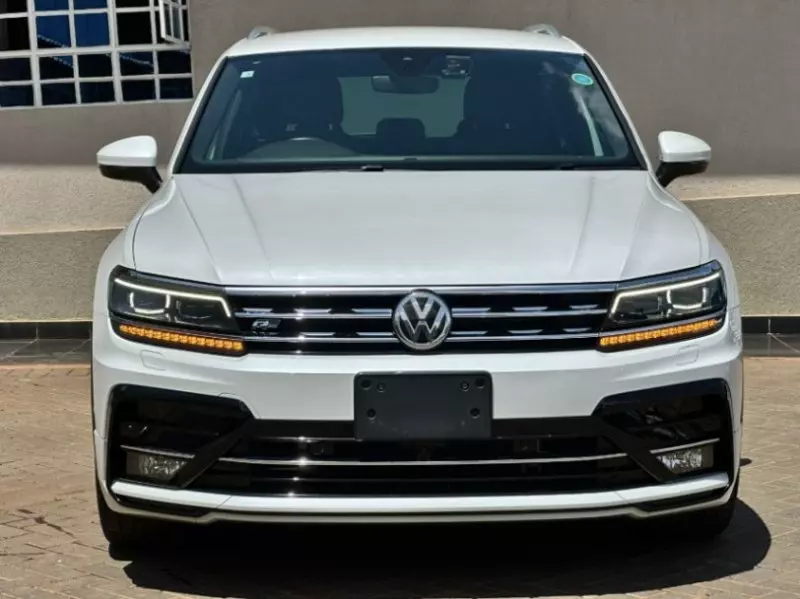 Volkswagen Tiguan   - 2018