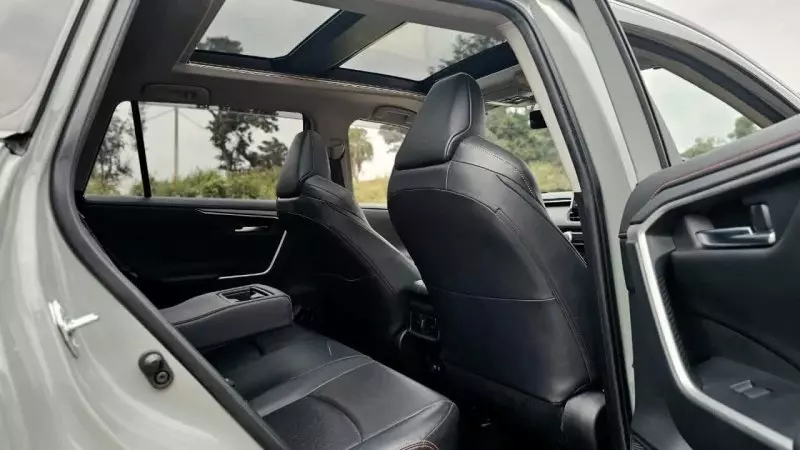 TOYOTA RAV 4   - 2020