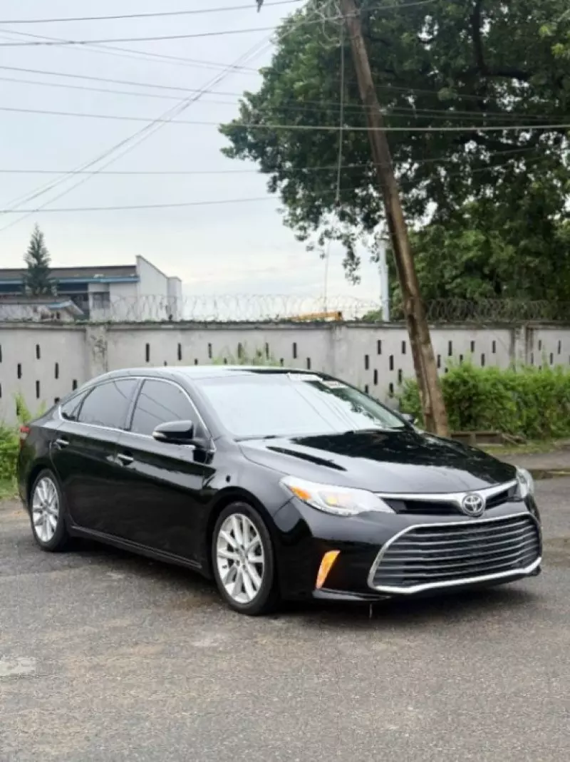 TOYOTA Avalon - 2013