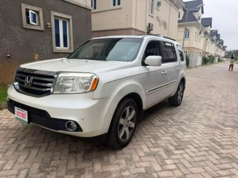Honda Pilot - 2012