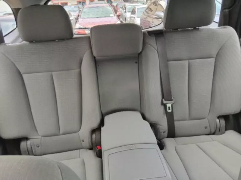 Hyundai Santa Fe   - 2011