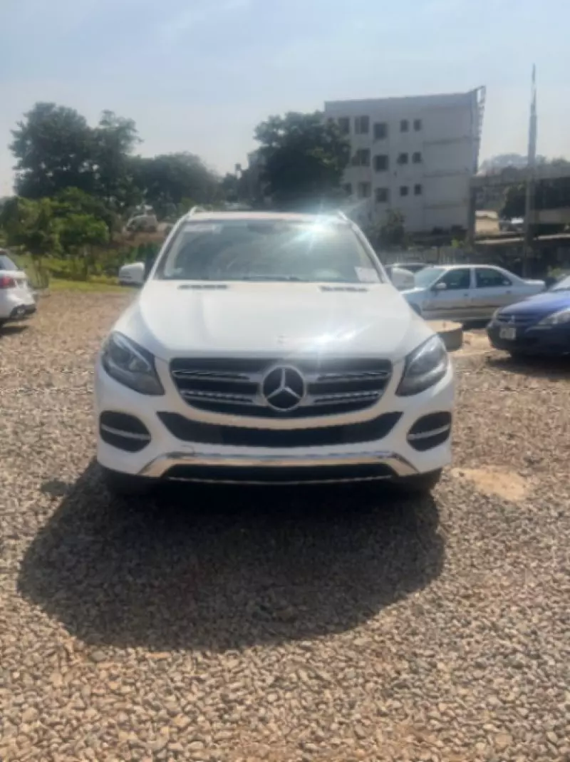 Mercedes-Benz 350   - 2016