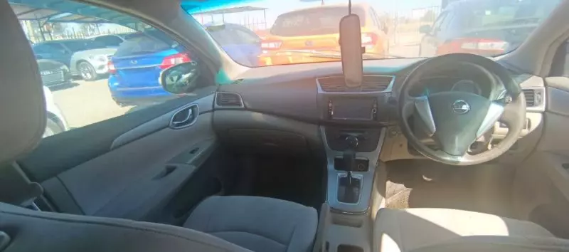 Nissan Sylphy - 2013