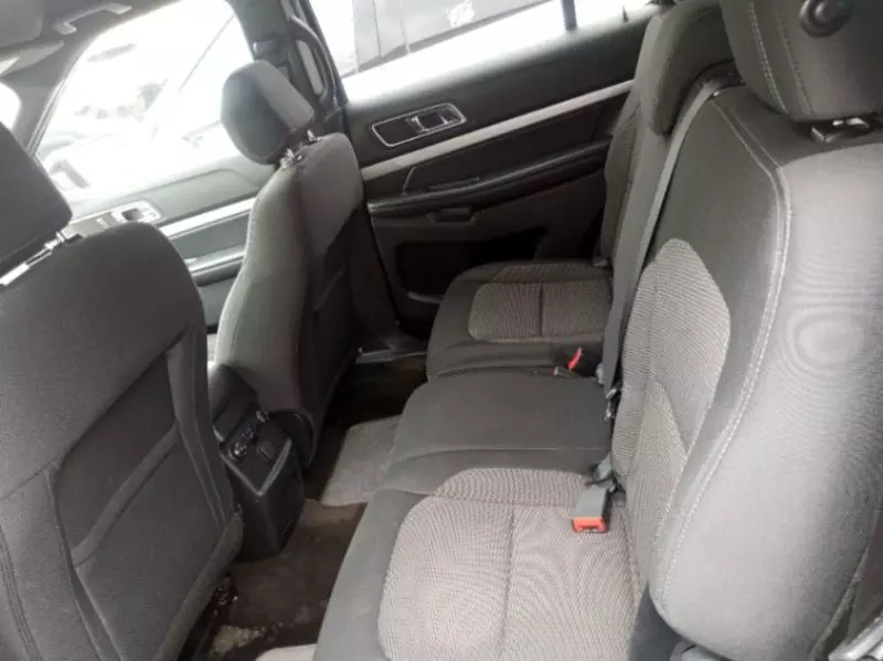 Ford Explorer   - 2017
