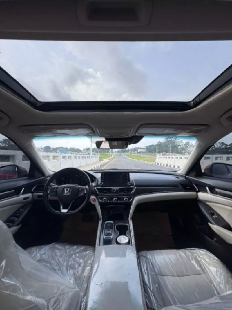 Honda Accord   - 2018