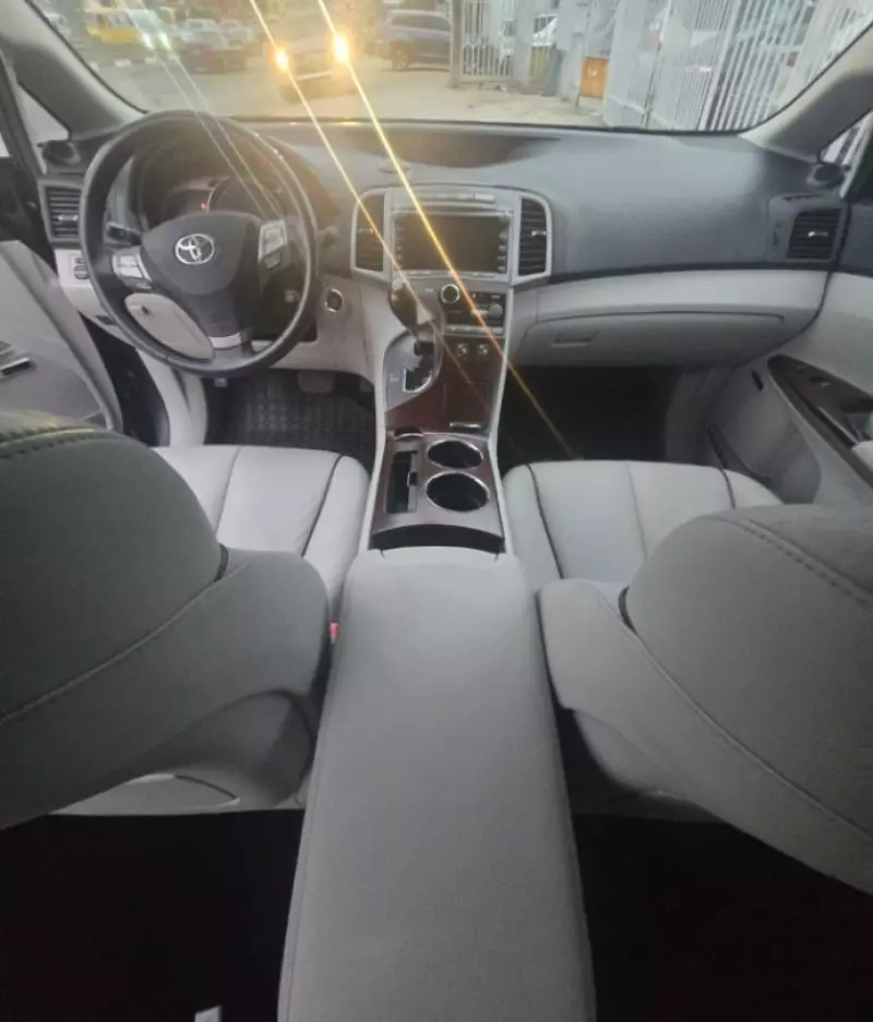 Toyota Venza - 2011