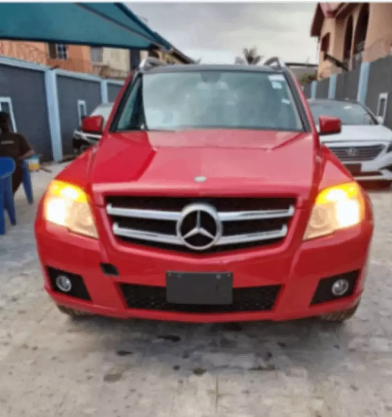 Mercedes-Benz GLK 350   - 2010