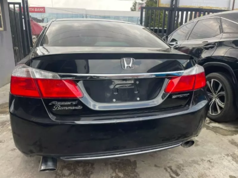 Honda Accord   - 2015