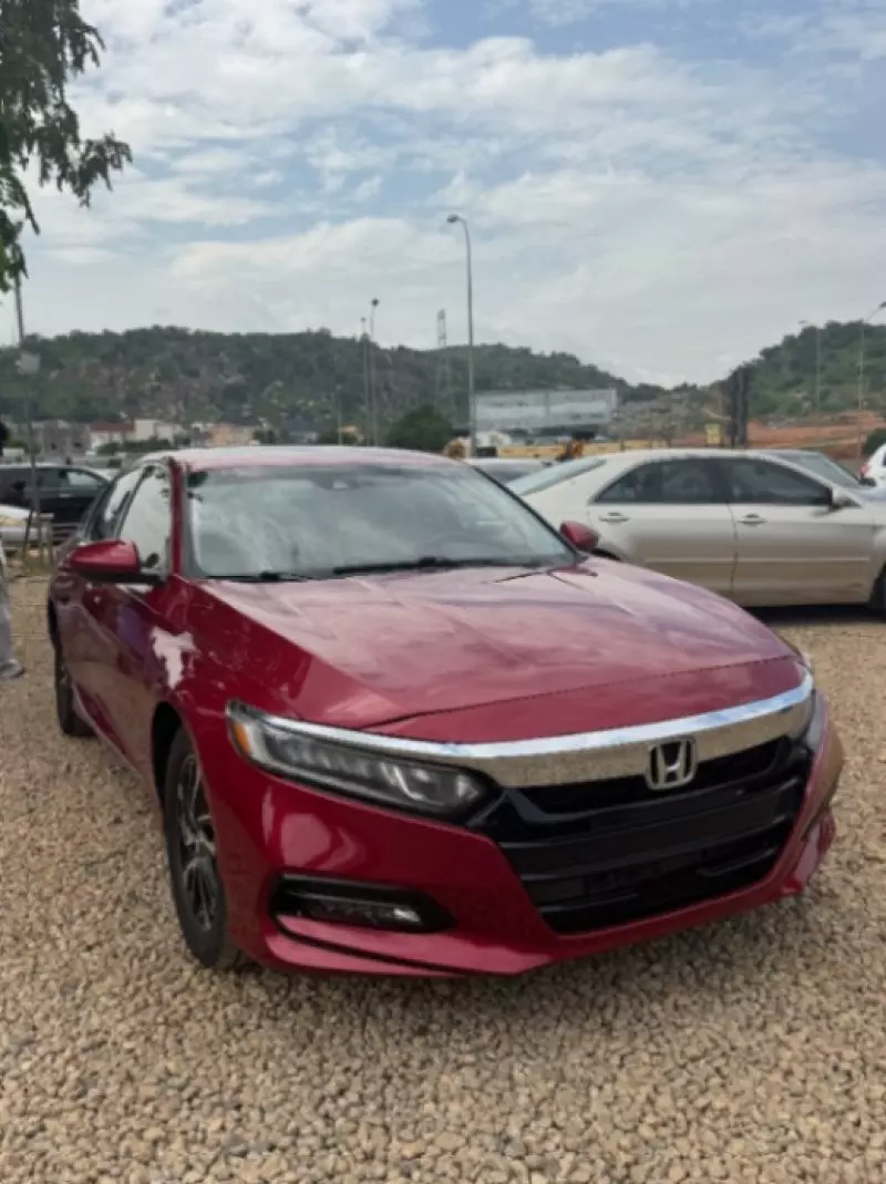 Honda Accord   - 2018