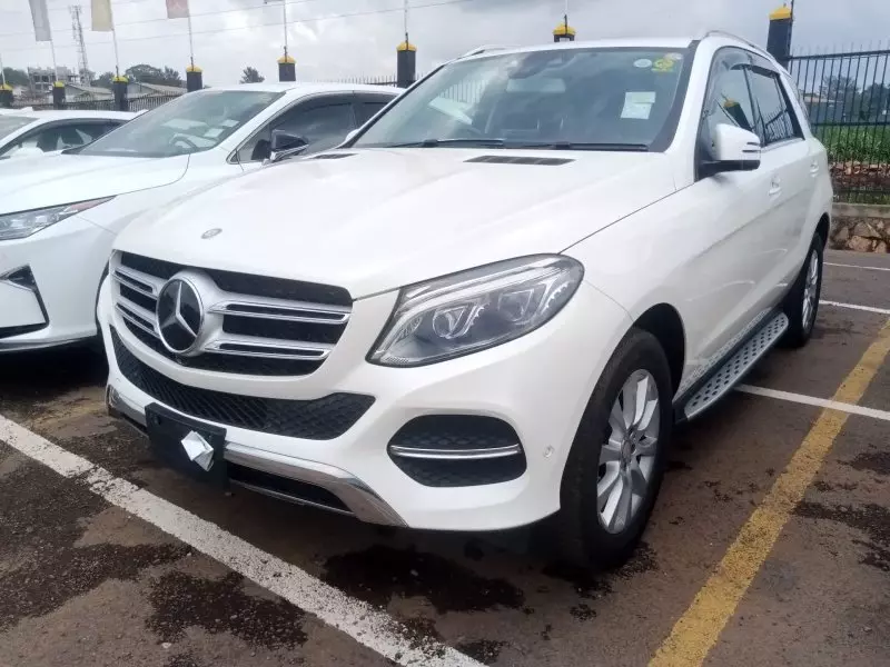 Mercedes-Benz GLE 350   - 2002