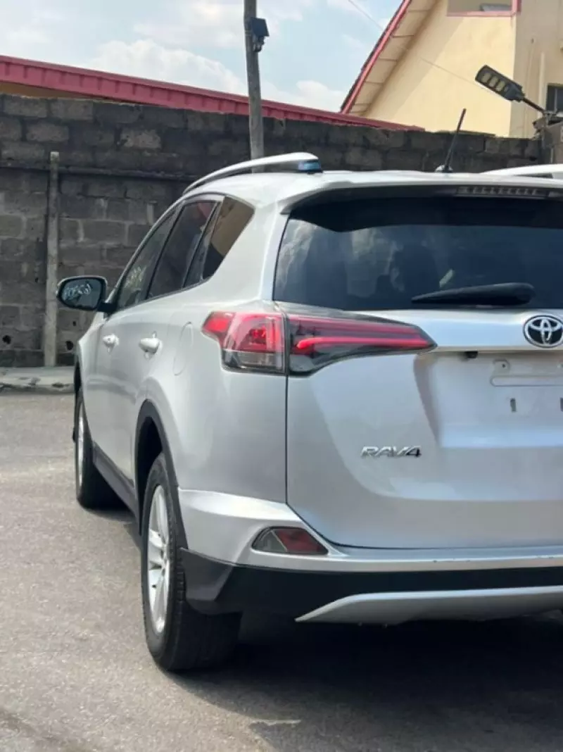 TOYOTA RAV 4   - 2014