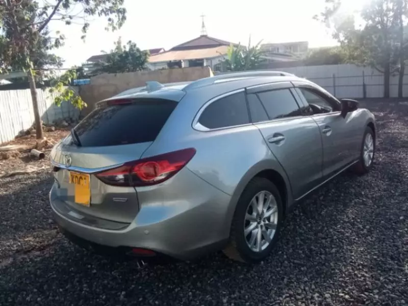 Mazda Atenza    - 2014