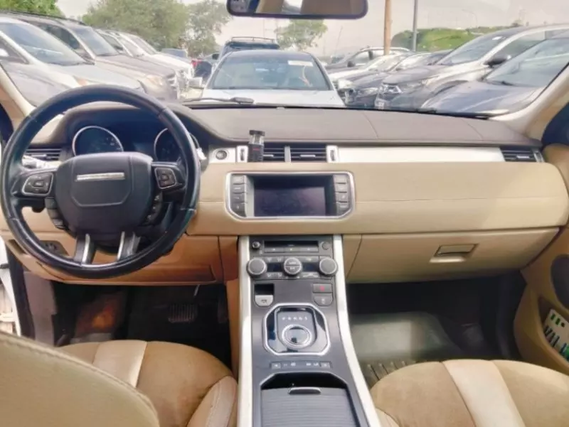 Land Rover Range Rover Evoque   - 2013