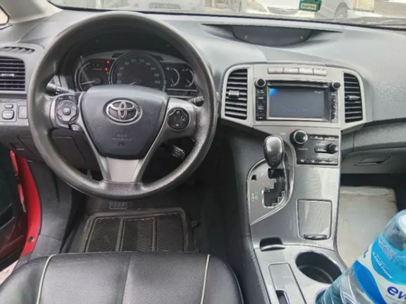Toyota Venza   - 2012