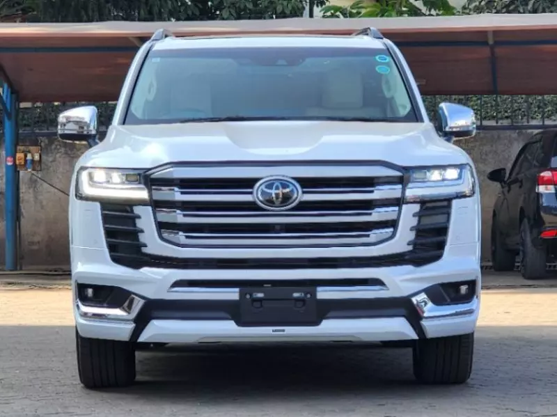 Toyota Landcruiser ZX   - 2023
