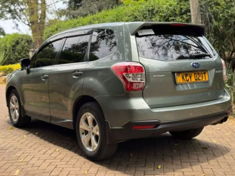 Subaru Forester   - 2013