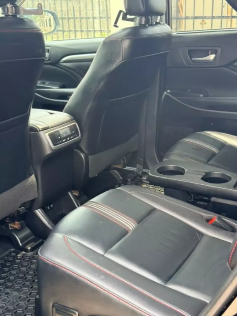Toyota Highlander   - 2019