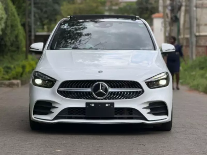 Mercedes-Benz B 180   - 2020