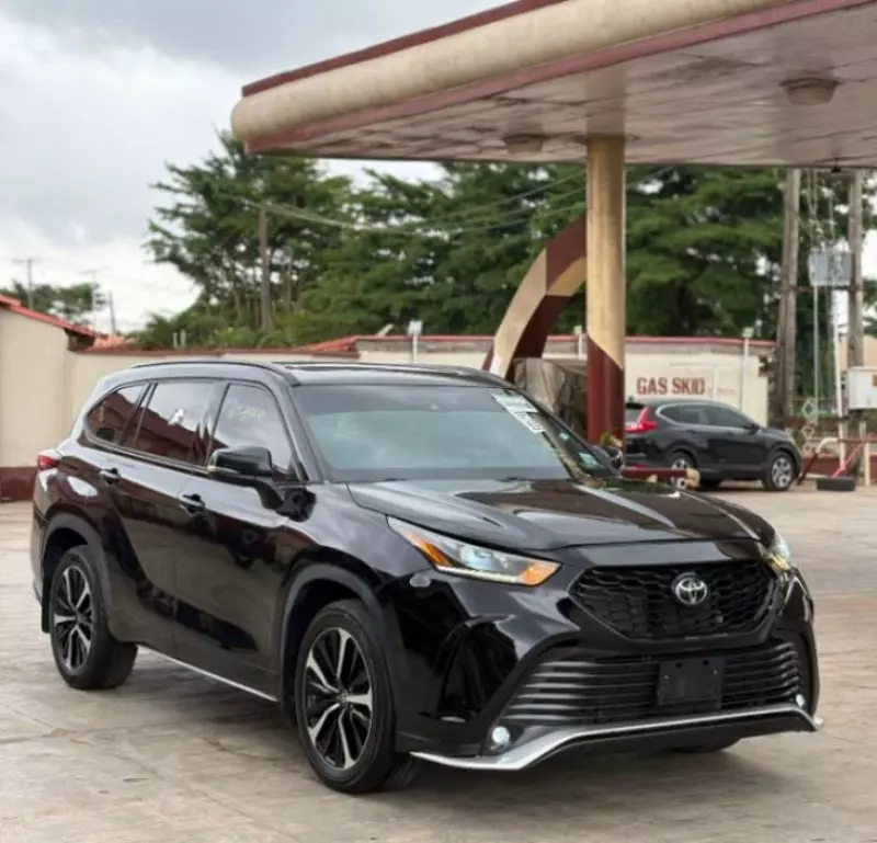 TOYOTA Highlander   - 2021