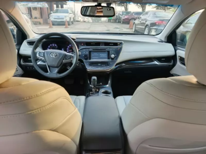 TOYOTA Avalon   - 2015