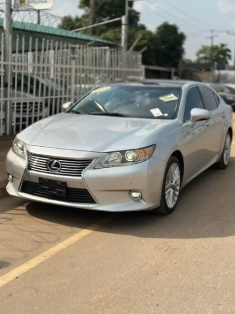 Lexus ES 350   - 2014