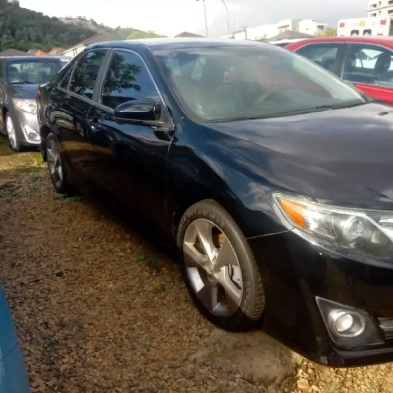 TOYOTA Camry   - 2012