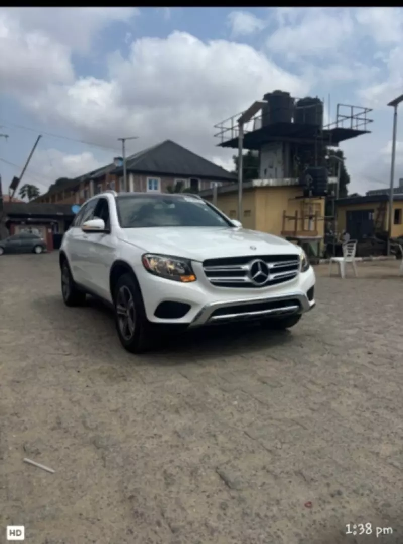 Mercedes-Benz GLC 300 - 2018