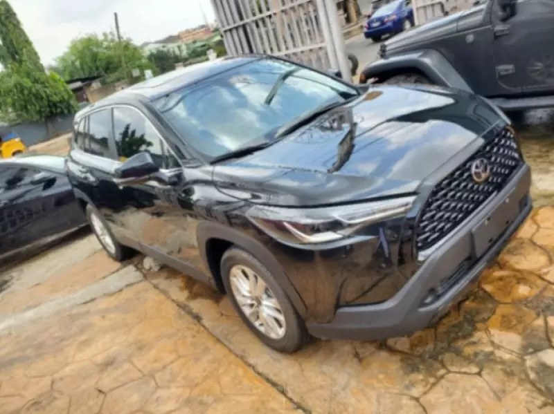 Toyota Corolla Cross   - 2024