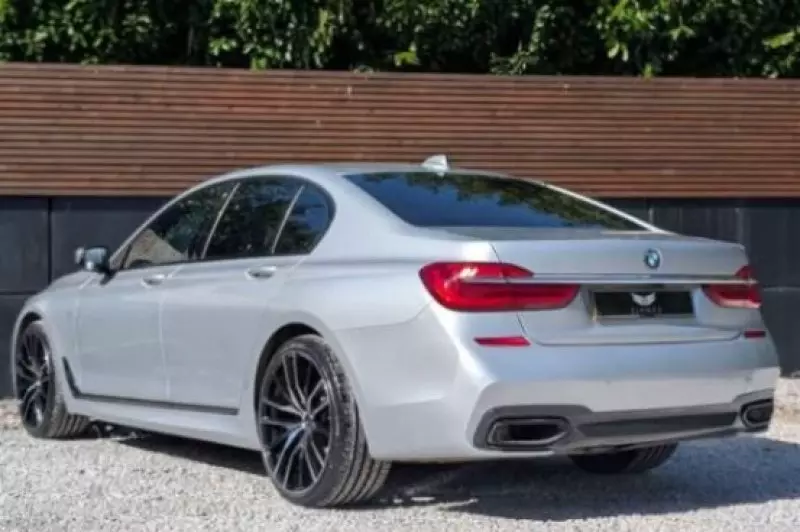 BMW 740   - 2019