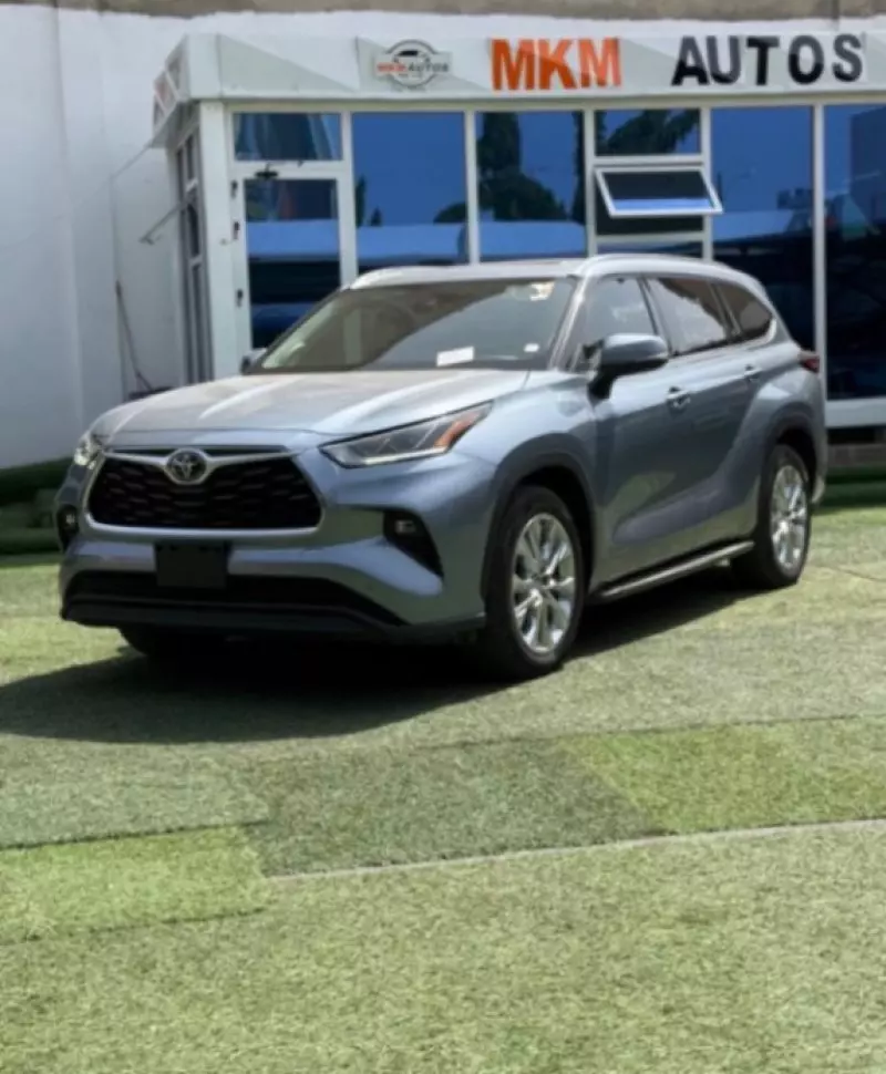TOYOTA Highlander   - 2020