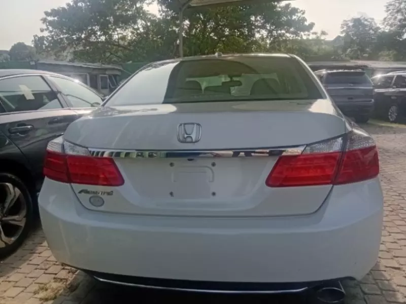 Honda Accord   - 2013