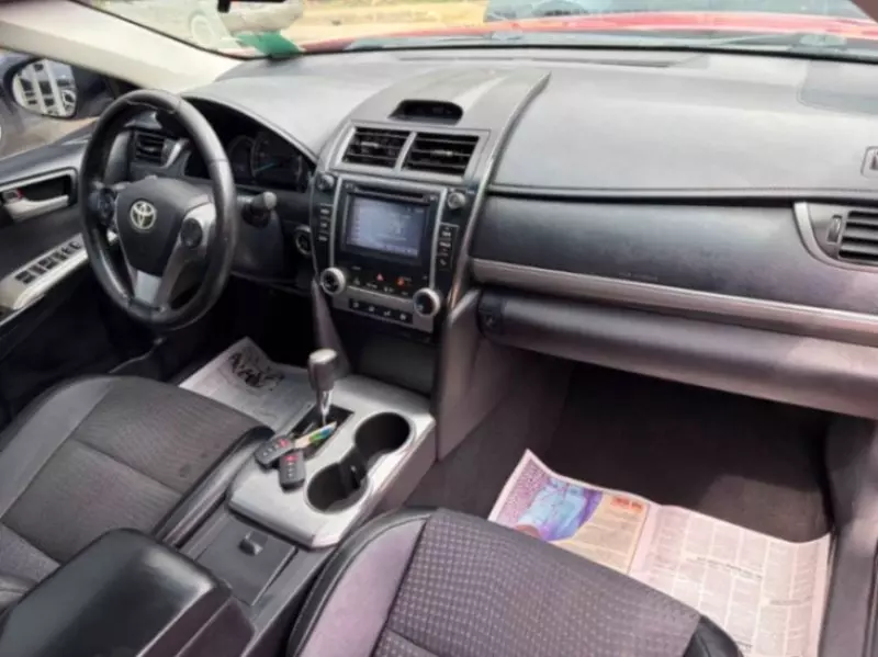 TOYOTA Camry - 2014