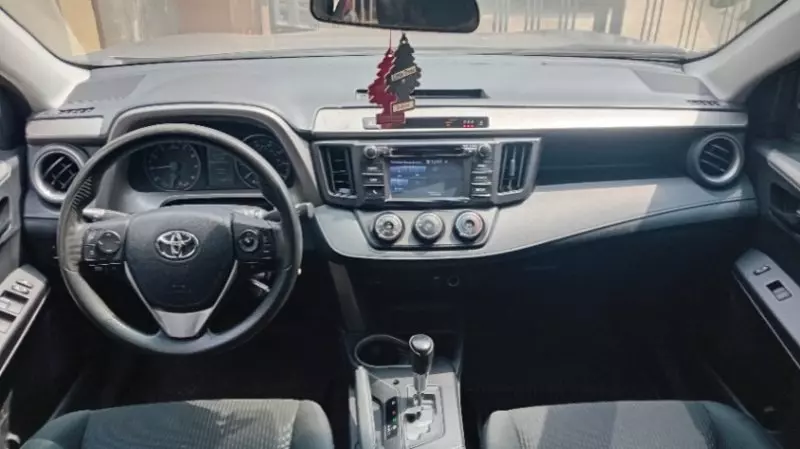 Toyota RAV4   - 2017
