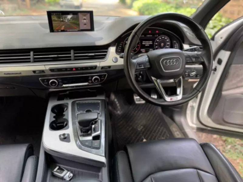 Audi Q7   - 2018