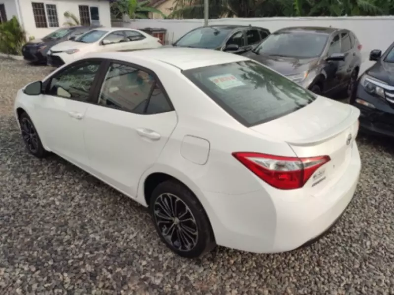 TOYOTA Corolla Sport - 2016