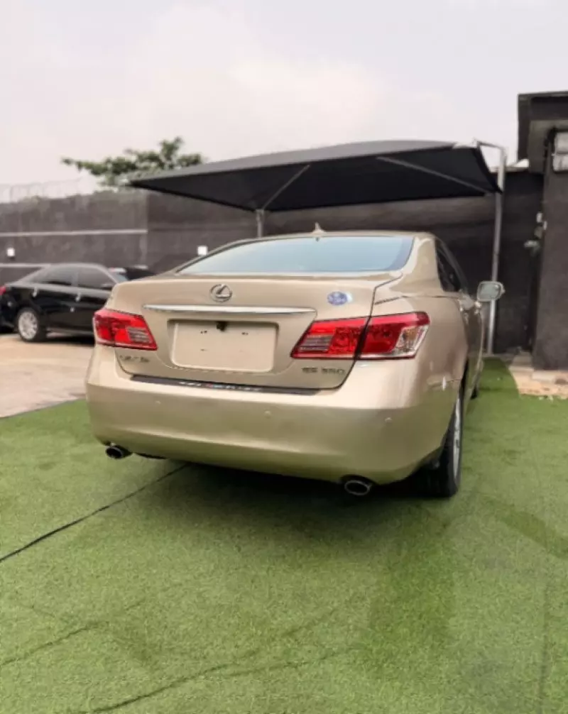 Lexus ES 350 - 2010