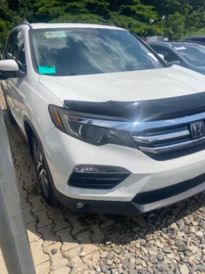 Honda Pilot   - 2017