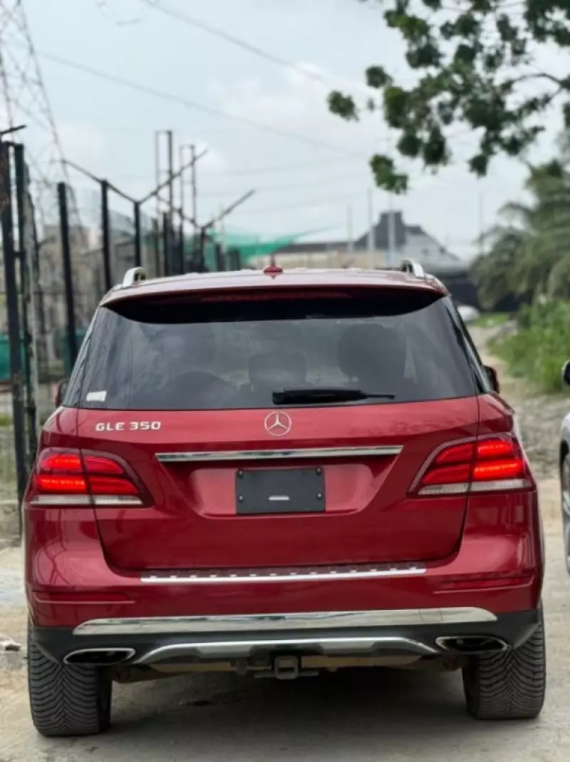 Mercedes-Benz GLE 350 - 2016