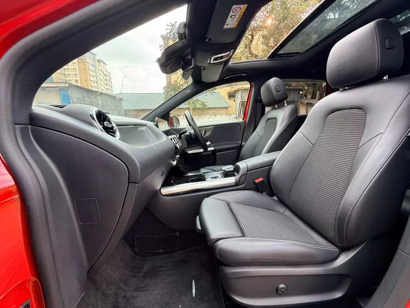 Mercedes-Benz B 180   - 2019