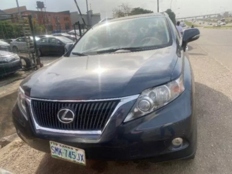 Lexus RX   - 2010
