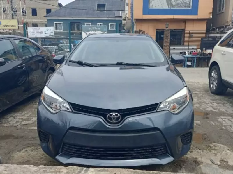 Toyota Corolla   - 2016