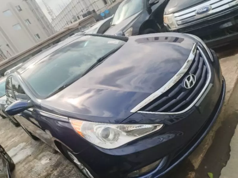 Hyundai Sonata - 2013